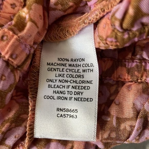 ♥️BP♥️FLORAL One Shoulder Crop Top size ( XS) - Picture 7 of 7